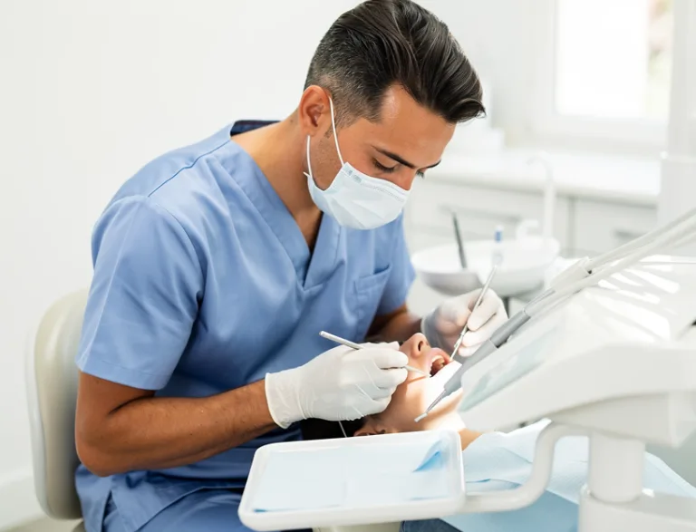 Dentista servizio a Canosa di Puglia